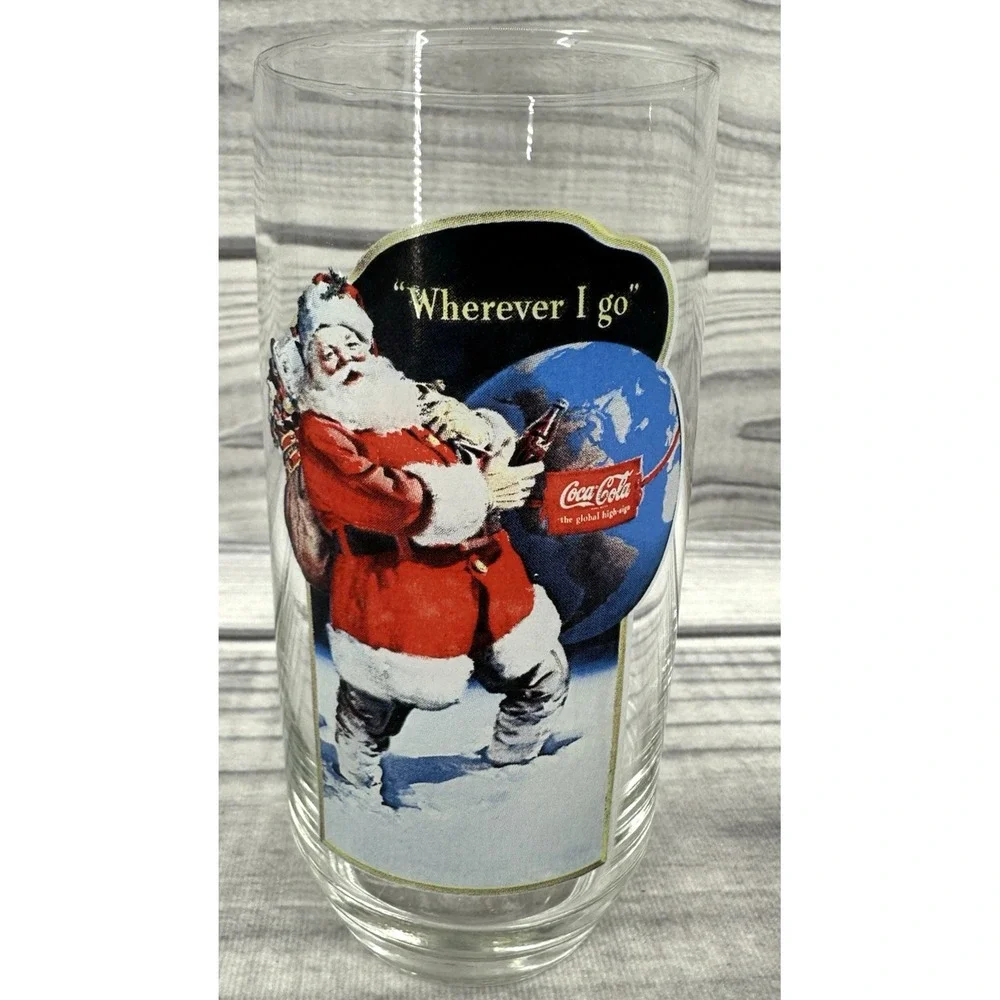 2 VINTAGE COCA COLA CHRISTMAS GLASSES - SANTA WHEREVER I GO /‎ HOLLY HOBBIE